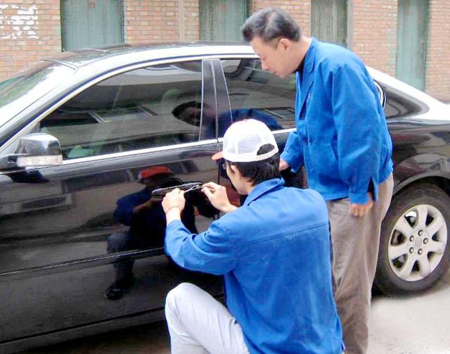 邕宁区开锁公司：车钥匙坏了怎么办